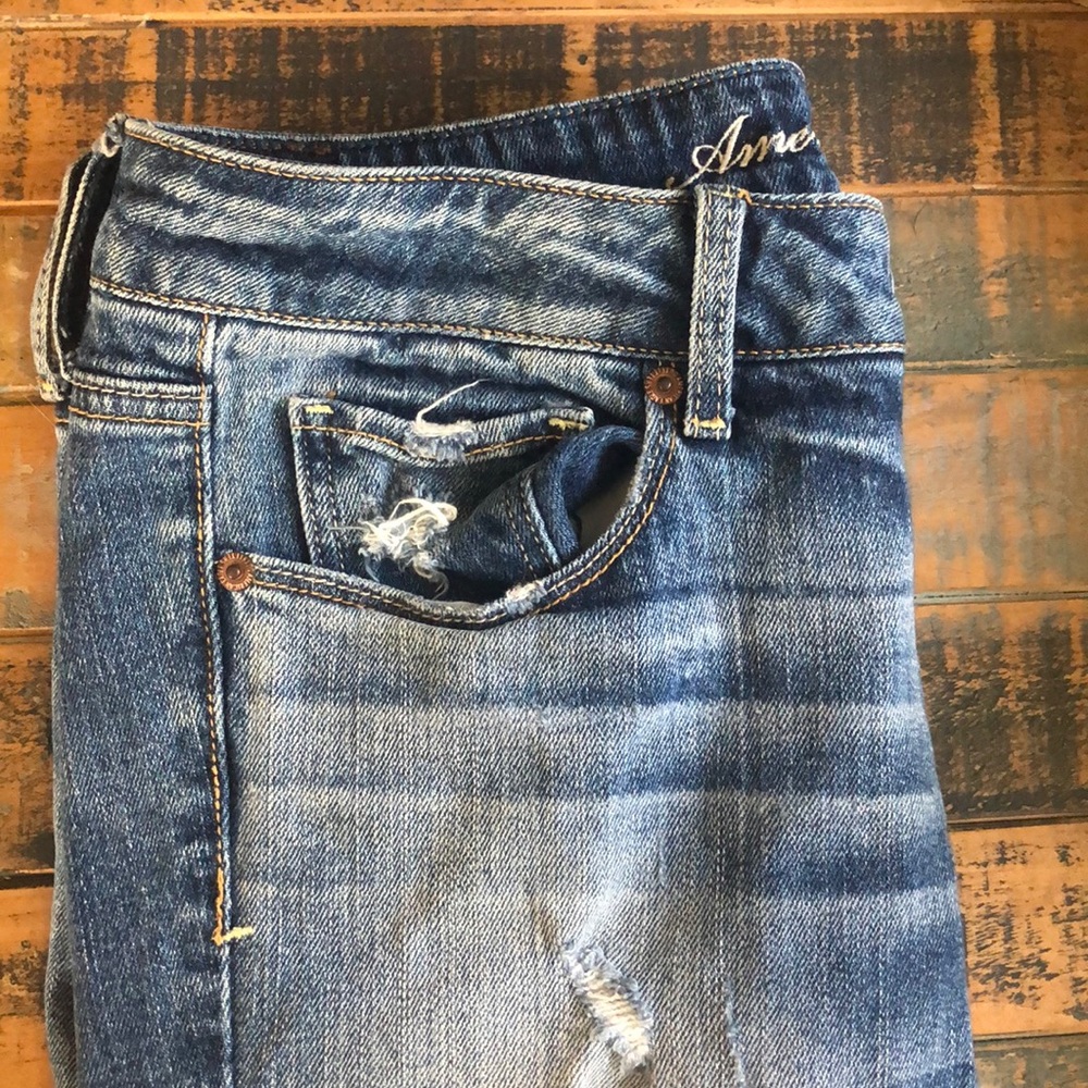 American Eagle Jeans size 6 regular, skinny fit!